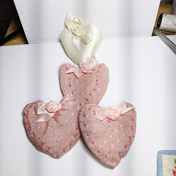 Ornaments, Satin, Hearts, Victorian, Handmade, Decorations Valentines day, pink - Picture 6 of 6